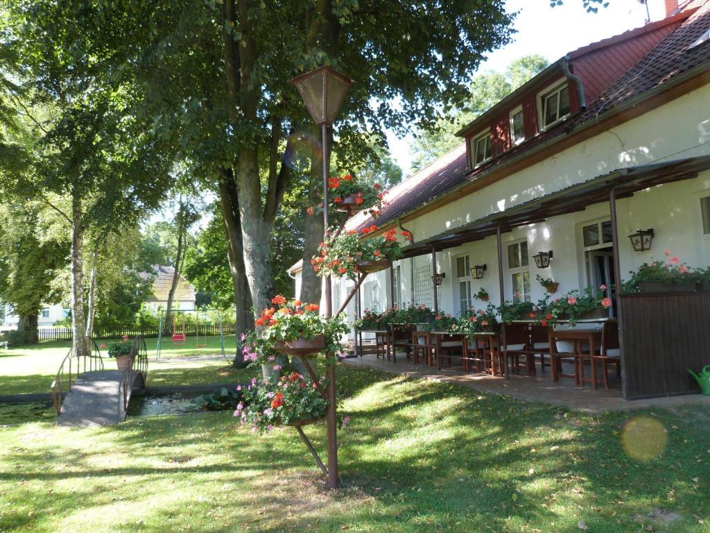 Landhaus Dargelin Ξενοδοχείο Behrenhoff Εξωτερικό φωτογραφία
