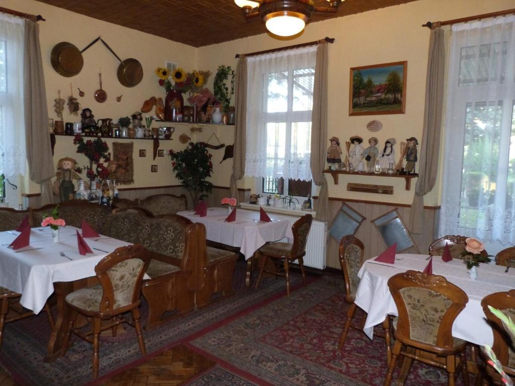 Landhaus Dargelin Ξενοδοχείο Behrenhoff Εξωτερικό φωτογραφία